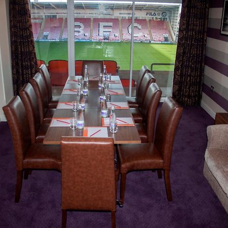 Blackpool Football Club Stadium Hotel, A Member Of Radisson Individuals Ngoại thất bức ảnh