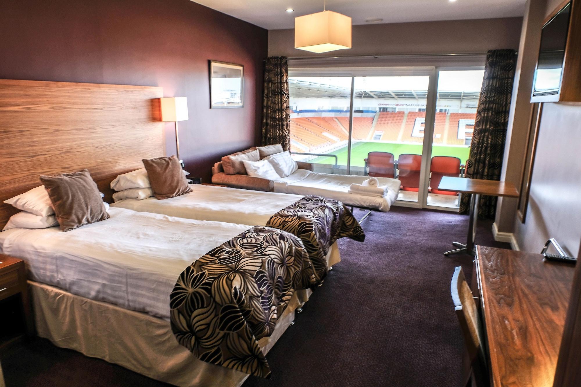 Blackpool Football Club Stadium Hotel, A Member Of Radisson Individuals Ngoại thất bức ảnh